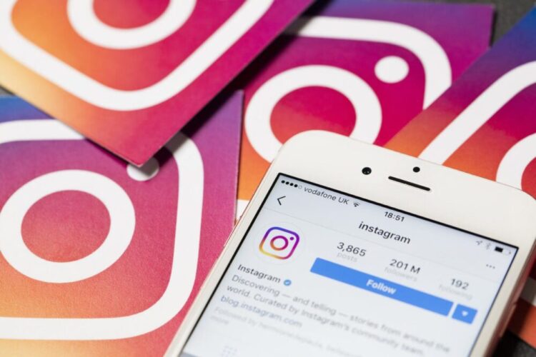 Penelitian: Algoritma Instagram Prioritaskan Foto Berpakaian Minim